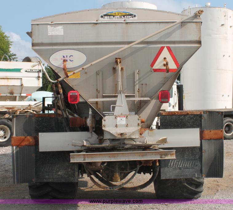 image for item C2651 1997 Chevrolet C8500 spreader truck