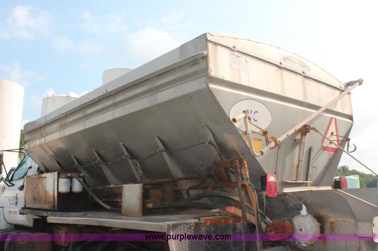 image for item C2651 1997 Chevrolet C8500 spreader truck