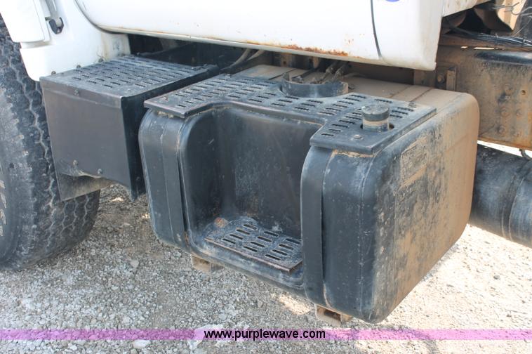 image for item C2651 1997 Chevrolet C8500 spreader truck