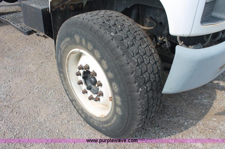 image for item C2651 1997 Chevrolet C8500 spreader truck