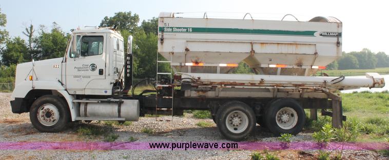 image for item C2652 1994 Freightliner FLC112 fertilizer tender truck
