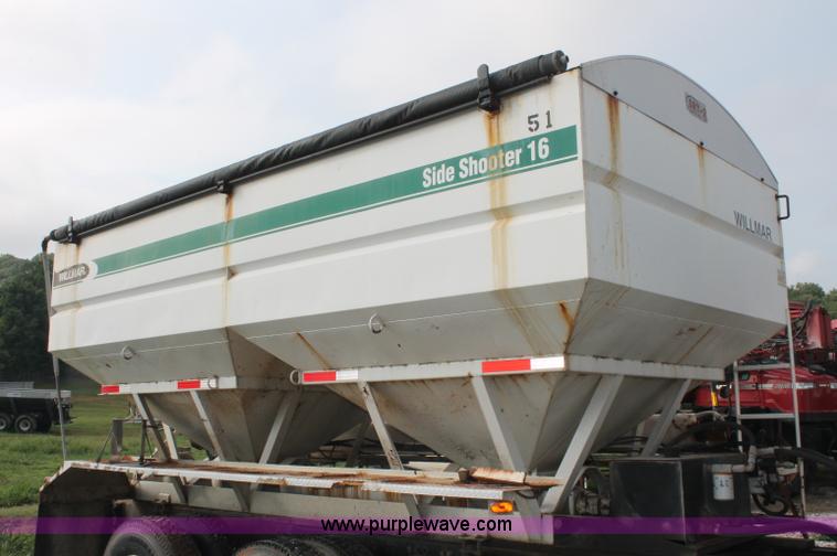 image for item C2652 1994 Freightliner FLC112 fertilizer tender truck