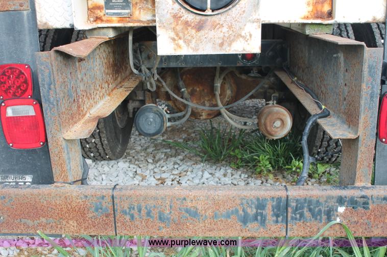 image for item C2652 1994 Freightliner FLC112 fertilizer tender truck