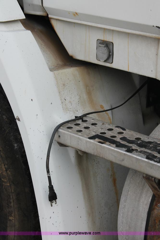 image for item C2652 1994 Freightliner FLC112 fertilizer tender truck