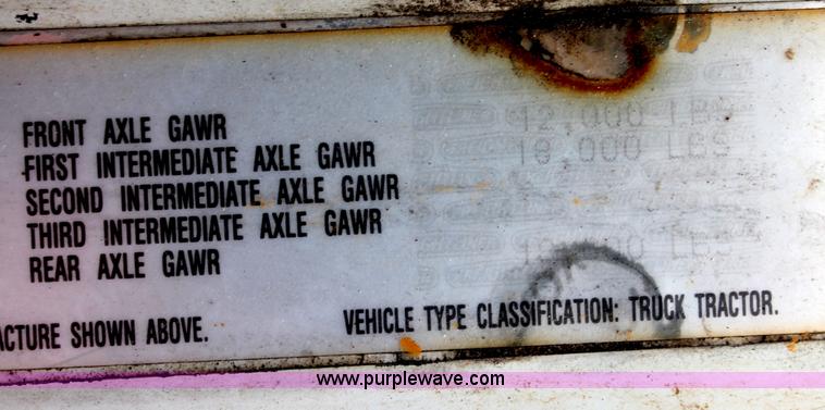 image for item C2652 1994 Freightliner FLC112 fertilizer tender truck