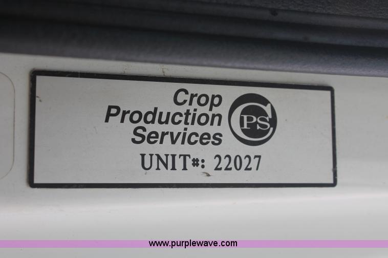 image for item C2652 1994 Freightliner FLC112 fertilizer tender truck