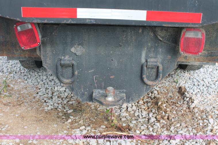 image for item C2653 1981 International F2275 flatbed truck