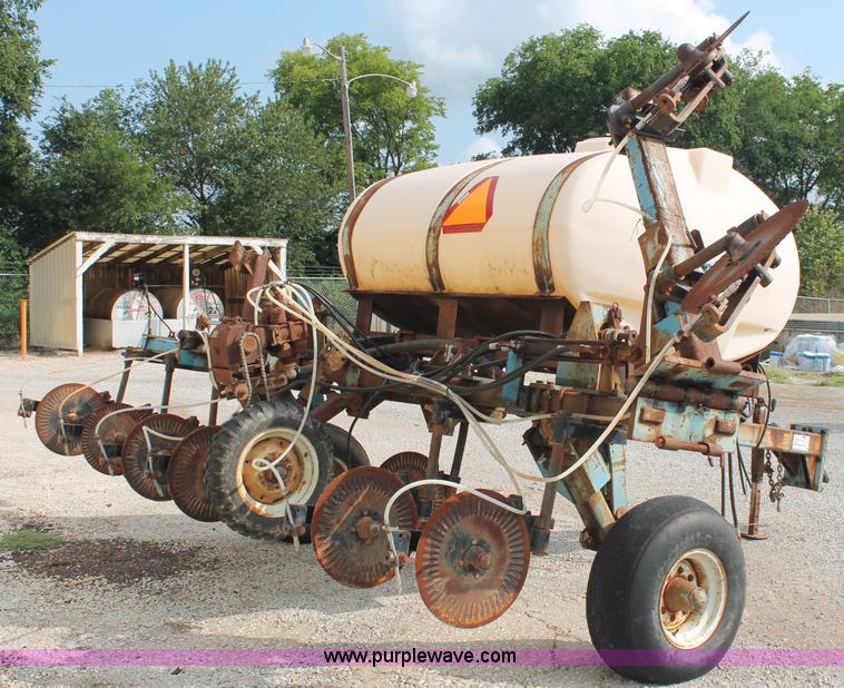 image for item C2654 John Blue nine row liquid toolbar applicator