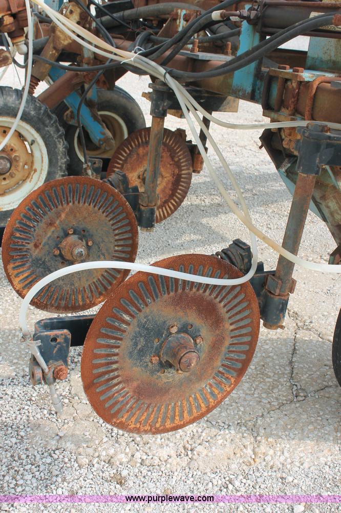image for item C2654 John Blue nine row liquid toolbar applicator