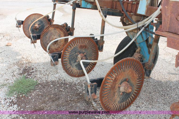 image for item C2654 John Blue nine row liquid toolbar applicator