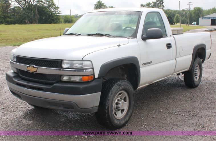 image for item C2655 2001 Chevrolet Silverado C2500 HD pickup truck
