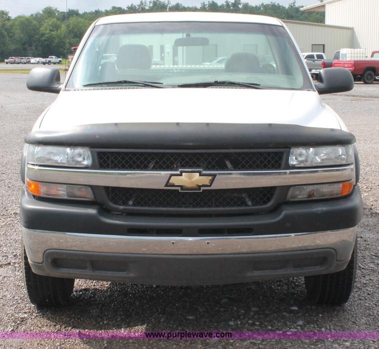 image for item C2656 2001 Chevrolet Silverado C2500 HD pickup truck