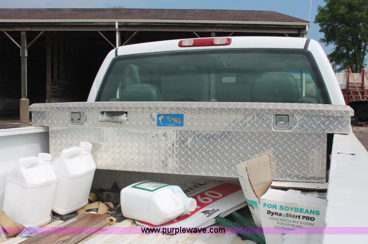 image for item C2656 2001 Chevrolet Silverado C2500 HD pickup truck