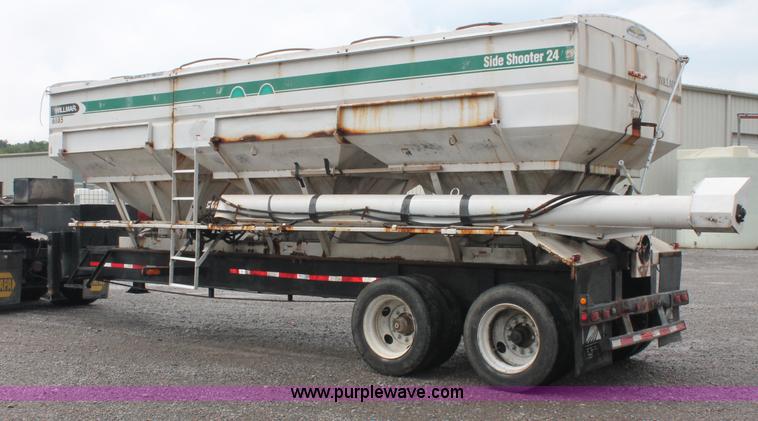 image for item C2657 2004 Willmar Side Shooter 24 fertilizer tender trailer