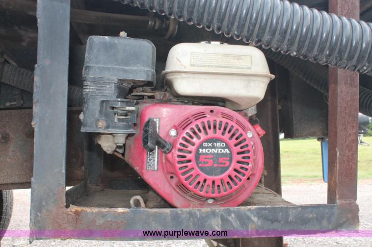 image for item C2658 1994 International 4900 flatbed truck