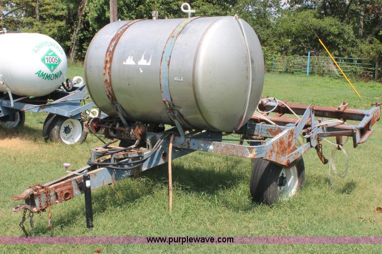 image for item C2670 John Deere liquid applicator