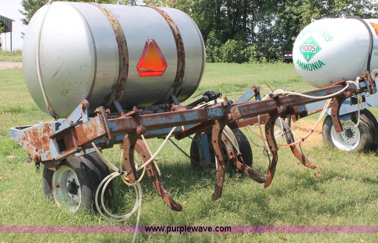 image for item C2670 John Deere liquid applicator
