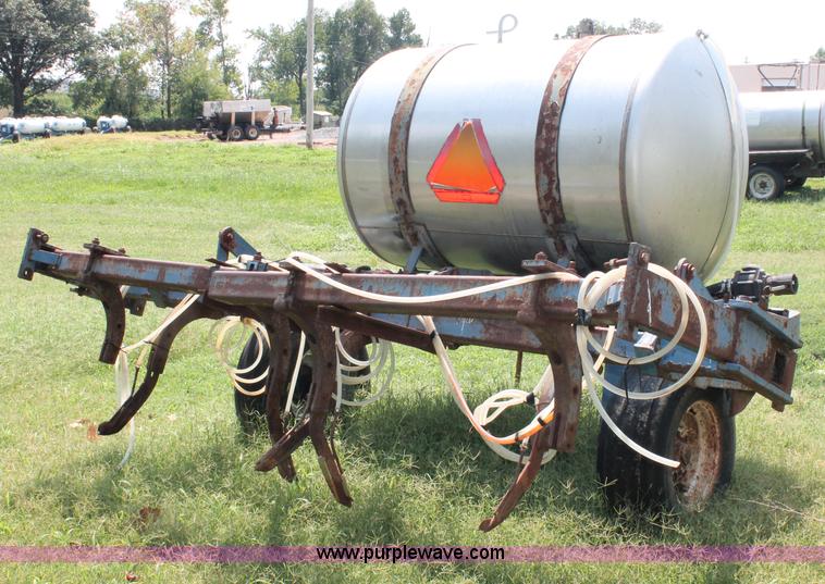 image for item C2670 John Deere liquid applicator