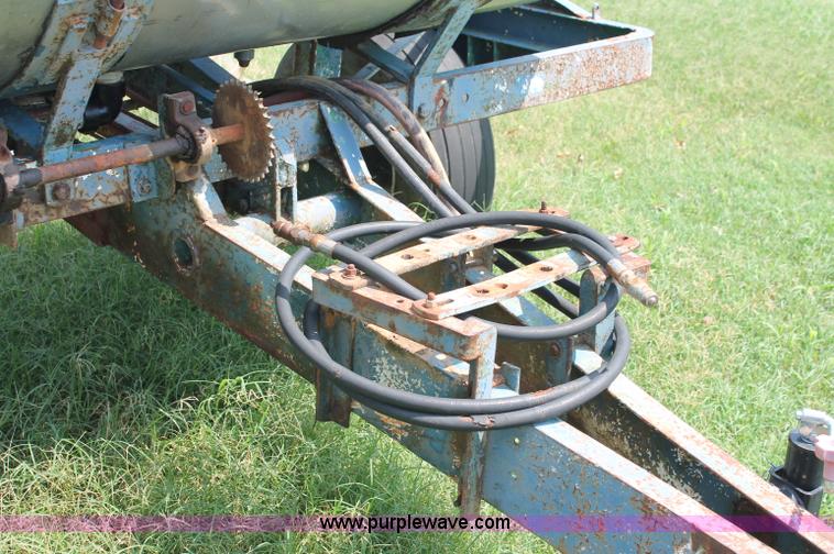 image for item C2670 John Deere liquid applicator