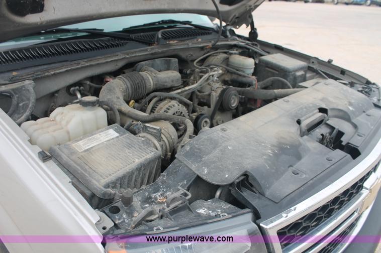 image for item C2675 2007 Chevrolet Silverado 1500 LS Classic pickup truck