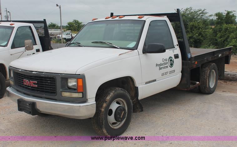 image for item C2679 1997 GMC Sierra 3500 flatbed pickup truck