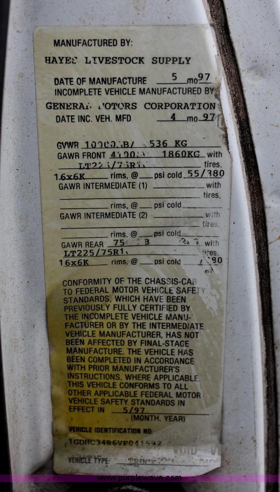 image for item C2679 1997 GMC Sierra 3500 flatbed pickup truck