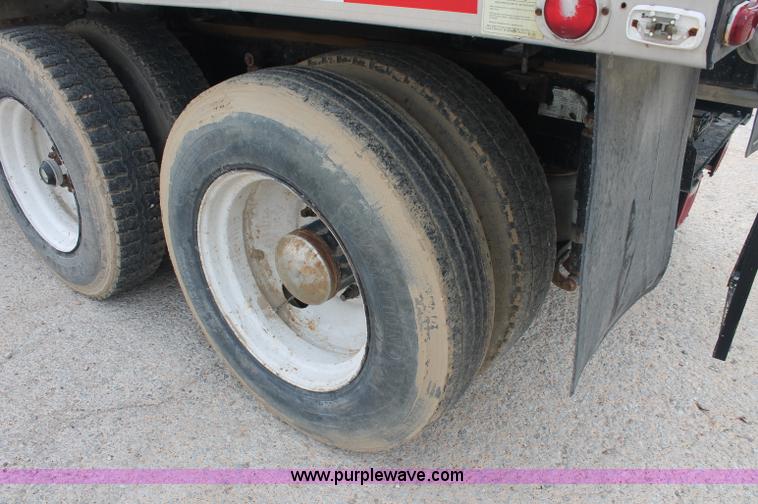 image for item C2680 1995 Western Star 4964F fertilizer tender truck