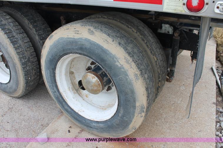 image for item C2680 1995 Western Star 4964F fertilizer tender truck