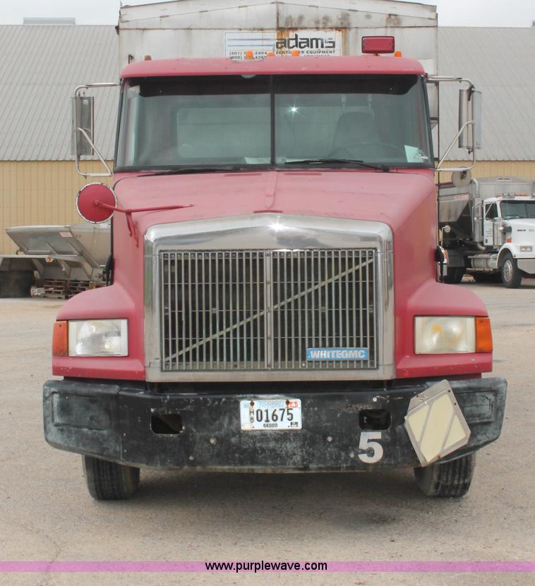 image for item C2681 1991 Volvo White GMC Aero WCA fertilizer tender truck