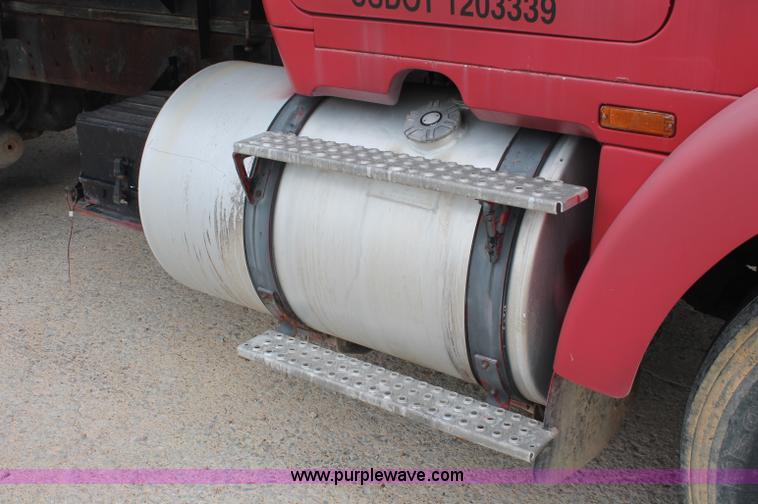 image for item C2681 1991 Volvo White GMC Aero WCA fertilizer tender truck