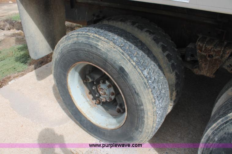 image for item C2681 1991 Volvo White GMC Aero WCA fertilizer tender truck