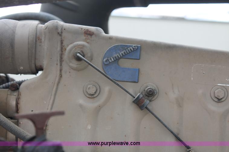 image for item C2682 1986 Freightliner Conventional FLC120-64T fertilizer tender truck