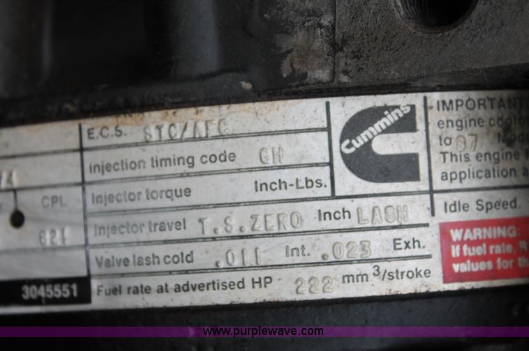 image for item C2684 1988 Peterbilt 377 semi truck