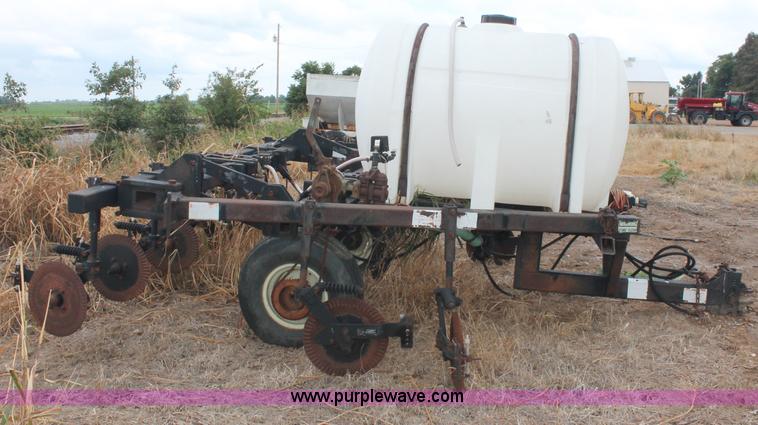 image for item C2685 1996 Adams nine shank liquid applicator