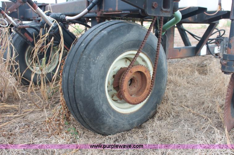image for item C2685 1996 Adams nine shank liquid applicator