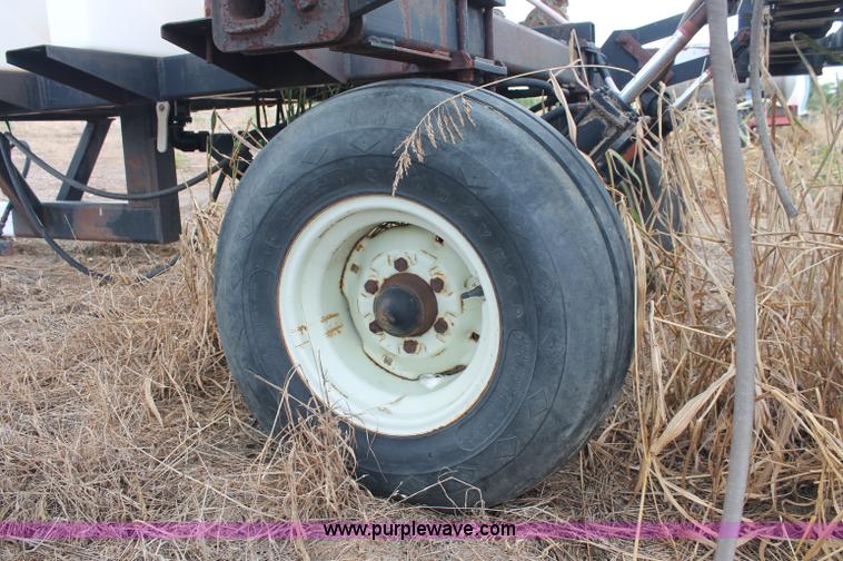 image for item C2685 1996 Adams nine shank liquid applicator