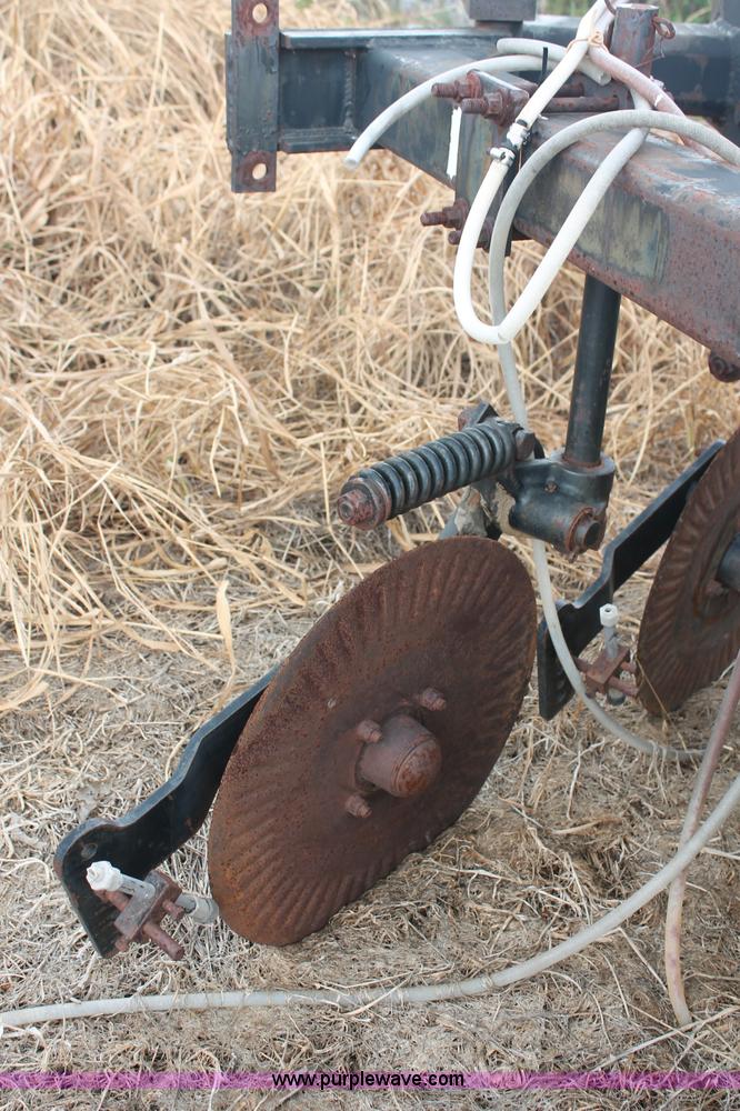 image for item C2686 1996 Adams nine shank liquid applicator