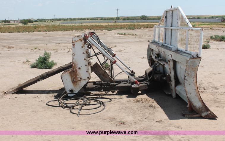 image for item C2701 1979 Waldon D-1454 hydraulic dozer blade