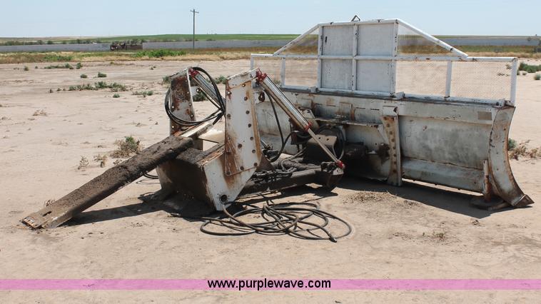 image for item C2701 1979 Waldon D-1454 hydraulic dozer blade