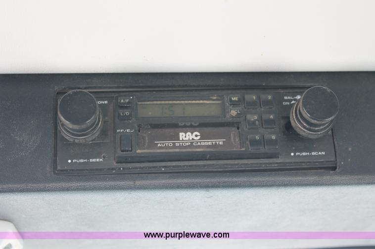 image for item C2723 1992 Melroe 3630 SpraCoupe self propelled sprayer