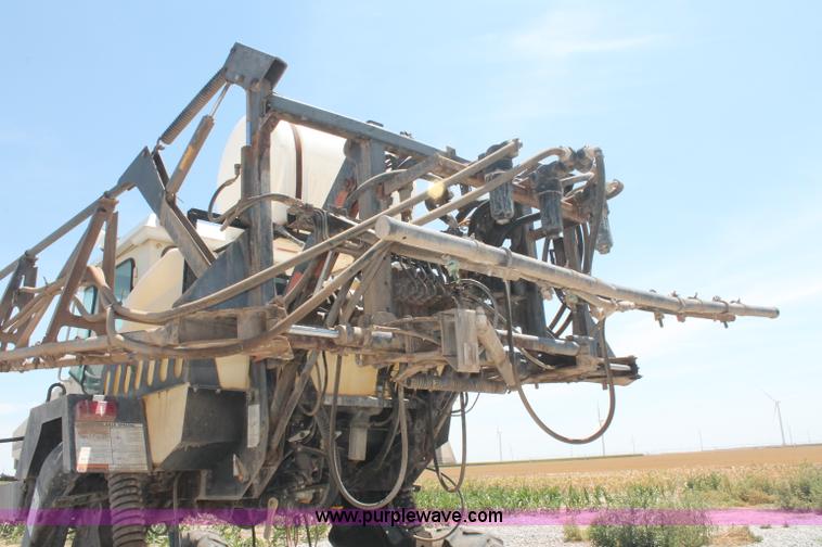 image for item C2723 1992 Melroe 3630 SpraCoupe self propelled sprayer
