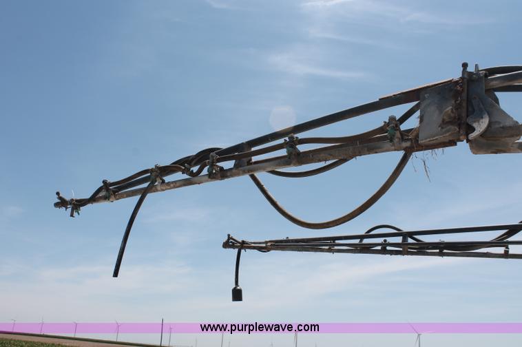 image for item C2723 1992 Melroe 3630 SpraCoupe self propelled sprayer