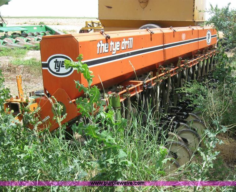 image for item C2724 Tye 30 row drill