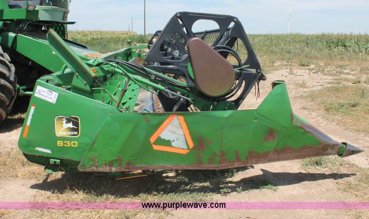 image for item C2725 John Deere 930 30' flex header