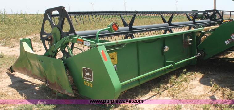 image for item C2725 John Deere 930 30' flex header