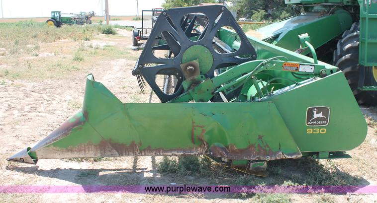 image for item C2725 John Deere 930 30' flex header