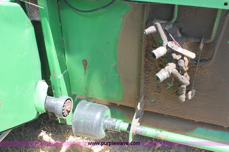 image for item C2725 John Deere 930 30' flex header