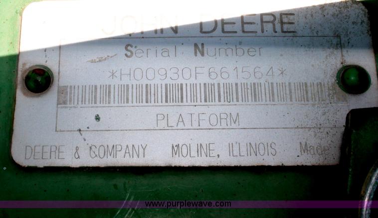 image for item C2725 John Deere 930 30' flex header