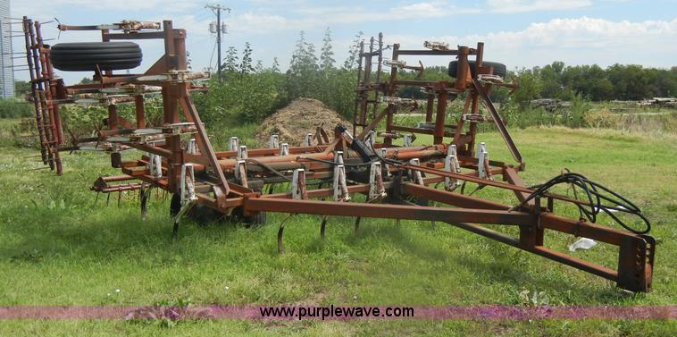 image for item D4400 23' field cultivator