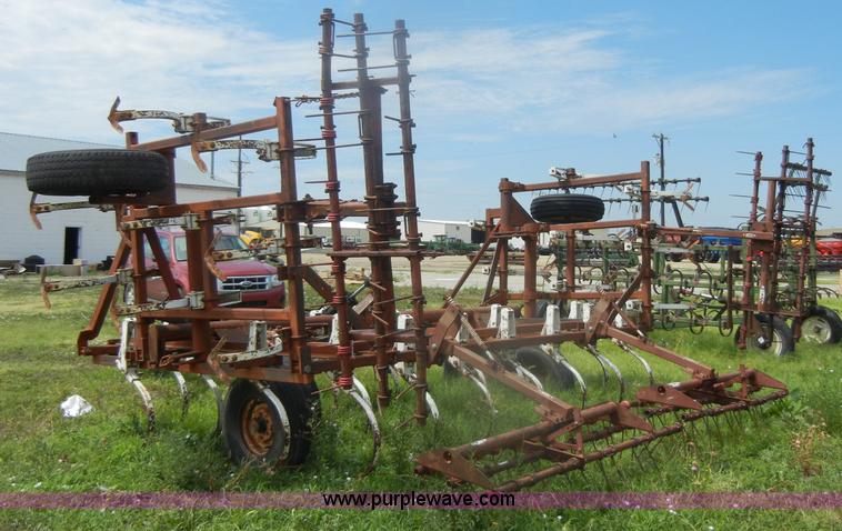 image for item D4400 23' field cultivator